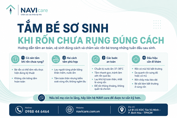 Tắm bé sơ sinh khi rốn chưa rụng đúng cách